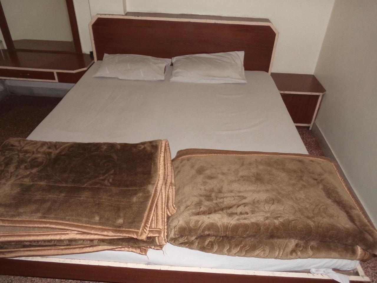 Hotel Vijay Palace Indore Exterior foto